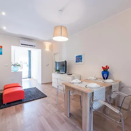 Apartment Lungomare *