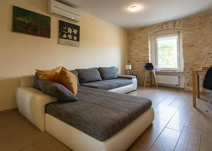 Lungomare Πούλα