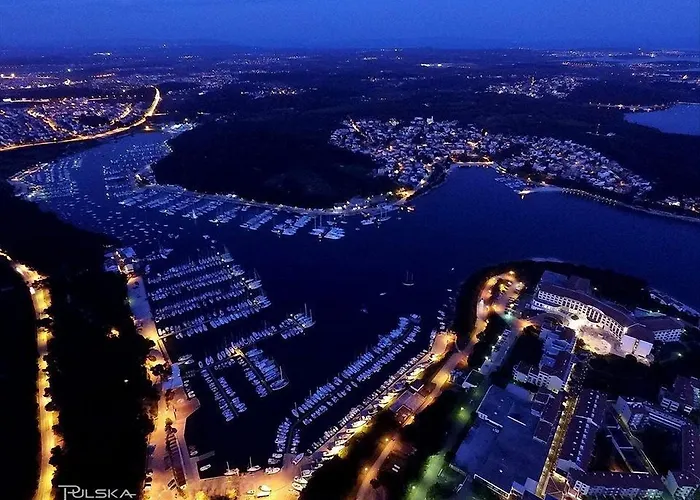 Lungomare Πούλα